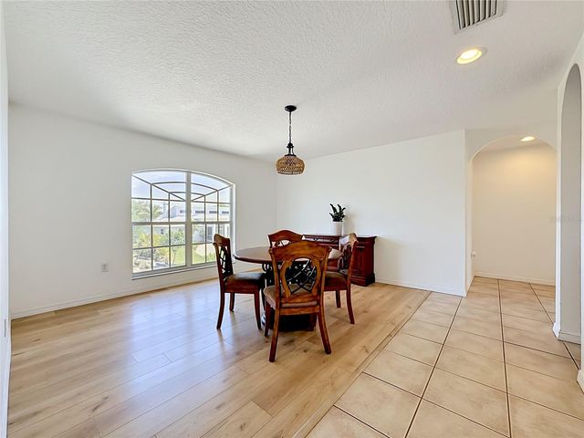 624 KINGSTON COURT, Apollo Beach, FL 33572