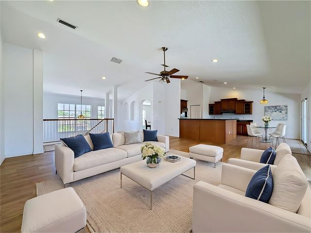 624 KINGSTON COURT, Apollo Beach, FL 33572