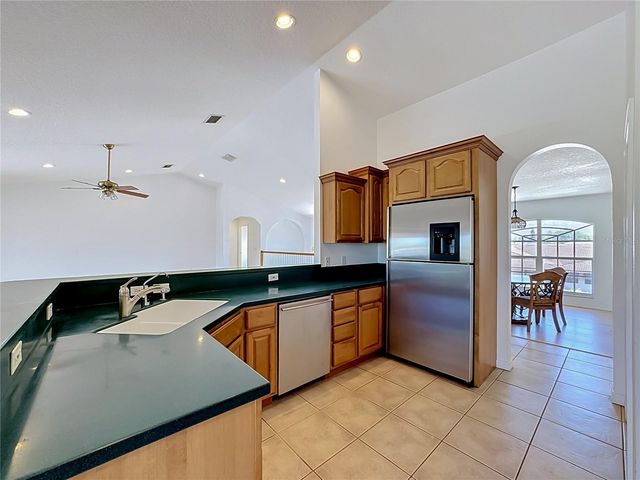 624 KINGSTON COURT, Apollo Beach, FL 33572