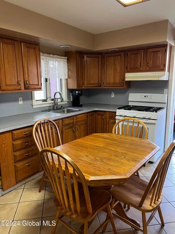 1643 Rugby Road, Schenectady, NY 12309