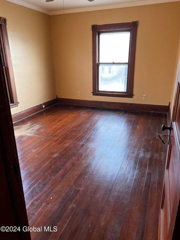 1643 Rugby Road, Schenectady, NY 12309