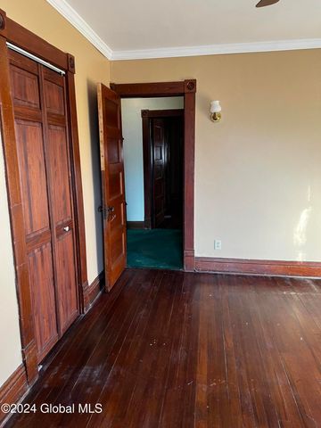 1643 Rugby Road, Schenectady, NY 12309