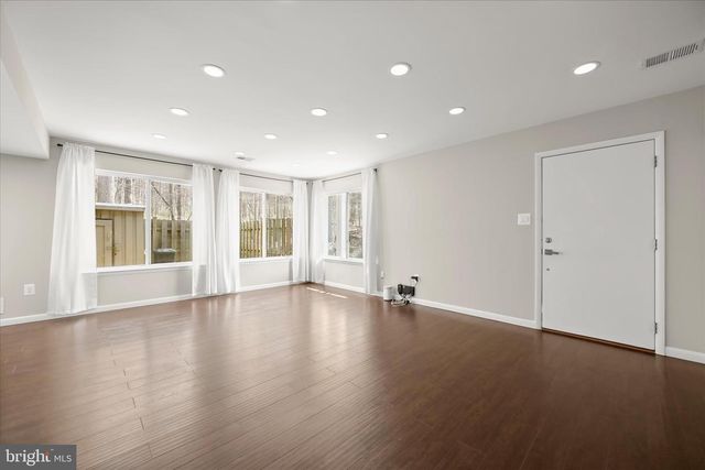 18421 ALLSPICE DR, Germantown, MD 20874