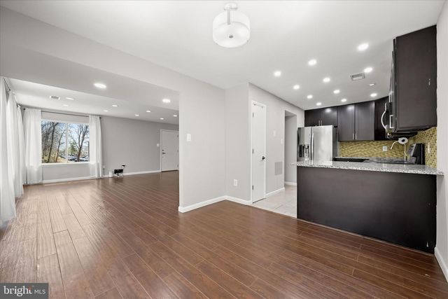 18421 ALLSPICE DR, Germantown, MD 20874