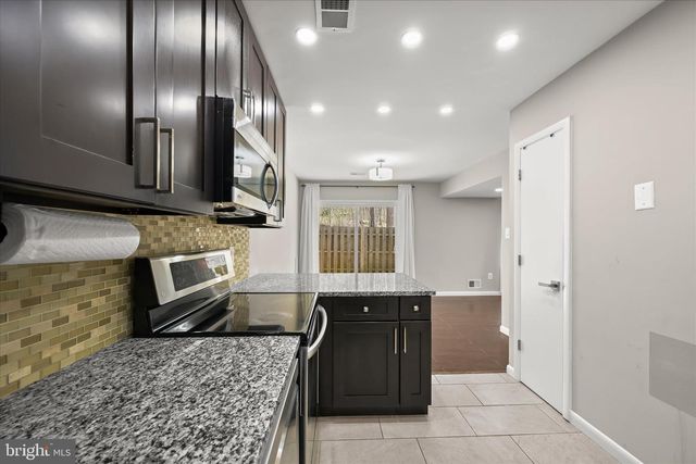 18421 ALLSPICE DR, Germantown, MD 20874