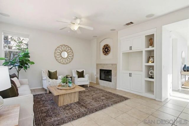 5423 Foxtail Loop, Carlsbad, CA 92010