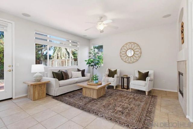 5423 Foxtail Loop, Carlsbad, CA 92010