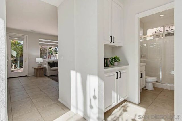 5423 Foxtail Loop, Carlsbad, CA 92010