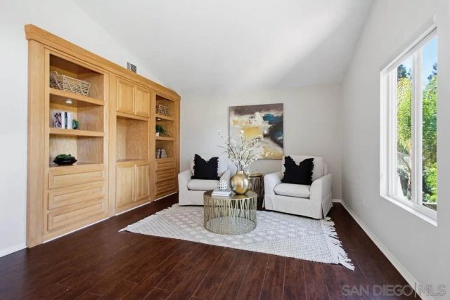 5423 Foxtail Loop, Carlsbad, CA 92010