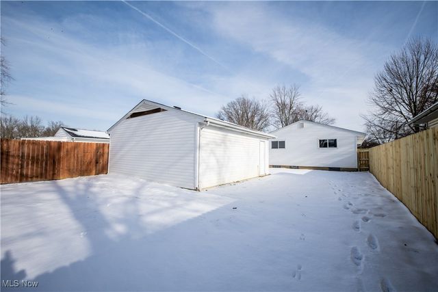 532 Wesley Avenue, Elyria, OH 44035