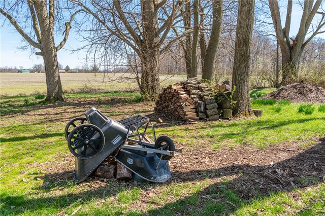 364 W Krepps Road, Xenia Twp, OH 45385