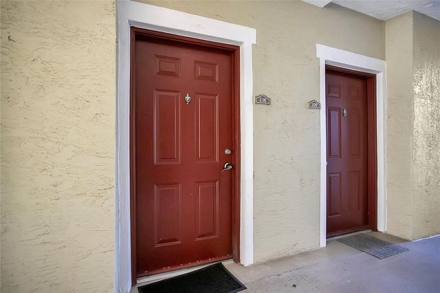 5401 BENTGRASS DRIVE 1-108, Sarasota, FL 34235