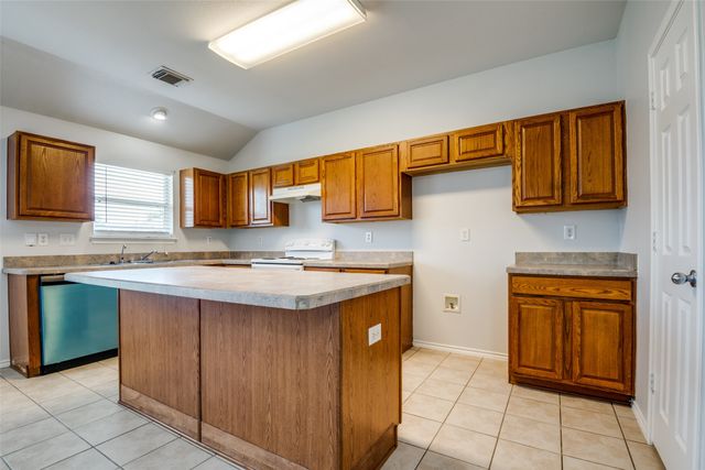 200 Patriot Parkway, Forney, TX 75126