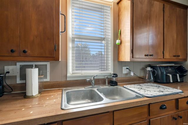 404 N Church Street, Fort Branch, IN 47648