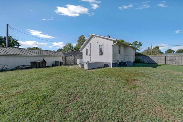 404 N Church Street, Fort Branch, IN 47648