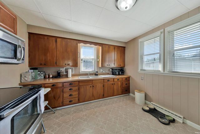 404 N Church Street, Fort Branch, IN 47648