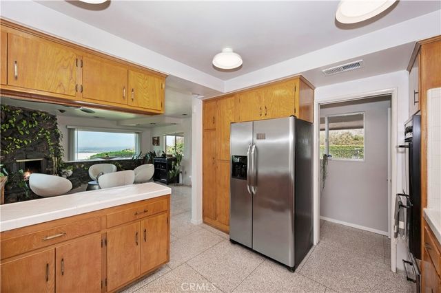 28764 Live Oak Road, Highland, CA 92346