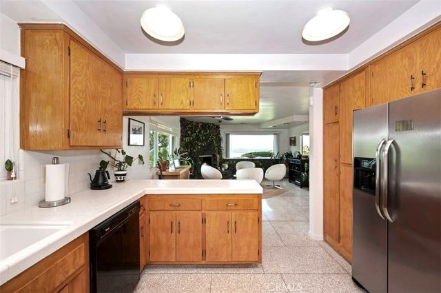 28764 Live Oak Road, Highland, CA 92346