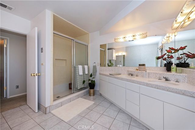 28764 Live Oak Road, Highland, CA 92346