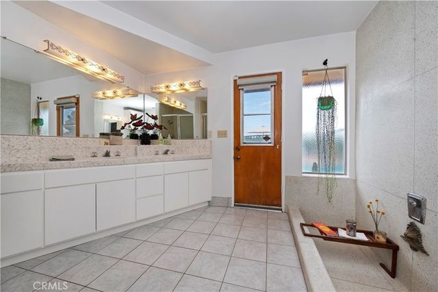 28764 Live Oak Road, Highland, CA 92346