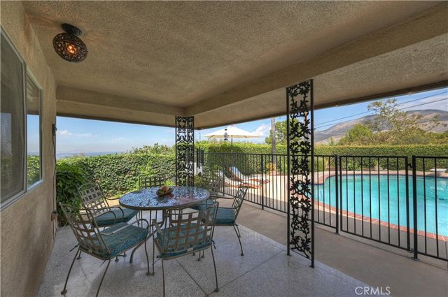 28764 Live Oak Road, Highland, CA 92346