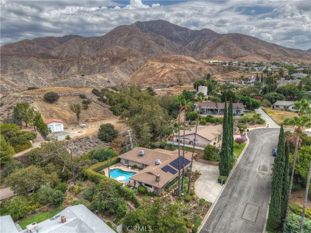28764 Live Oak Road, Highland, CA 92346