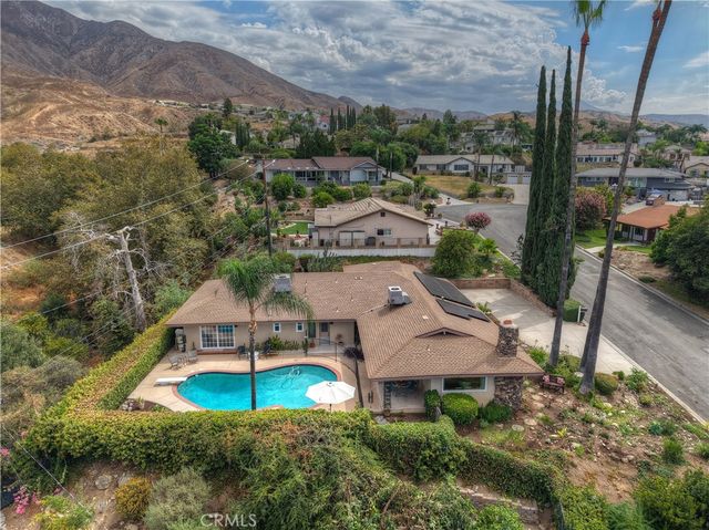 28764 Live Oak Road, Highland, CA 92346