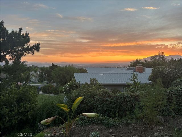 28764 Live Oak Road, Highland, CA 92346