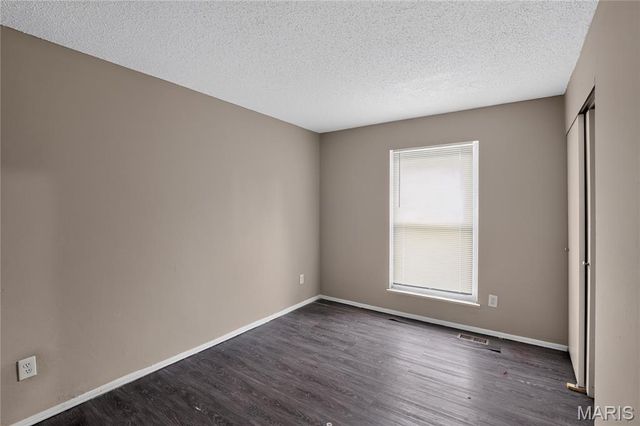 6220 Pennyrich Court, Florissant, MO 63033