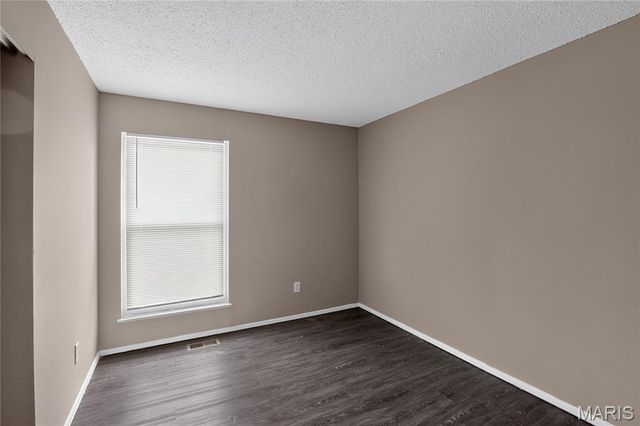 6220 Pennyrich Court, Florissant, MO 63033