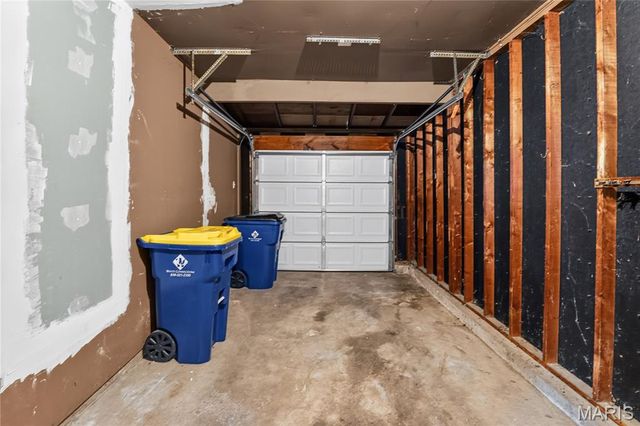 6220 Pennyrich Court, Florissant, MO 63033