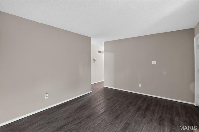 6220 Pennyrich Court, Florissant, MO 63033