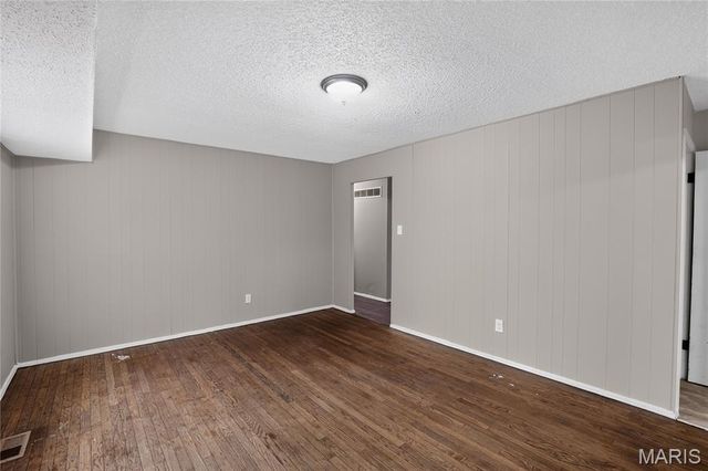 6220 Pennyrich Court, Florissant, MO 63033