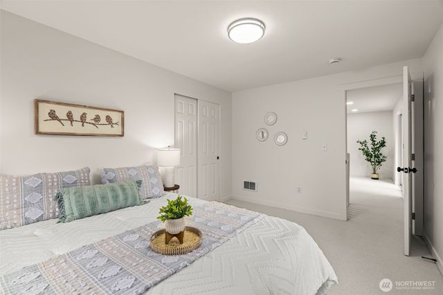 7605 NE Hidden Cove Rd, Bainbridge Island, WA 98110