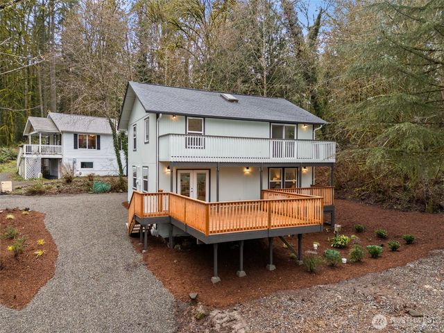 7605 NE Hidden Cove Rd, Bainbridge Island, WA 98110