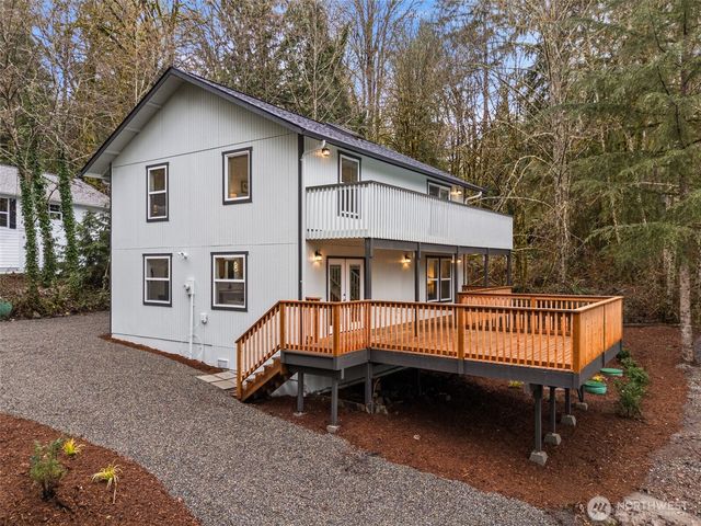 7605 NE Hidden Cove Rd, Bainbridge Island, WA 98110