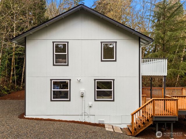 7605 NE Hidden Cove Rd, Bainbridge Island, WA 98110
