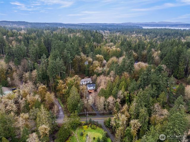 7605 NE Hidden Cove Rd, Bainbridge Island, WA 98110