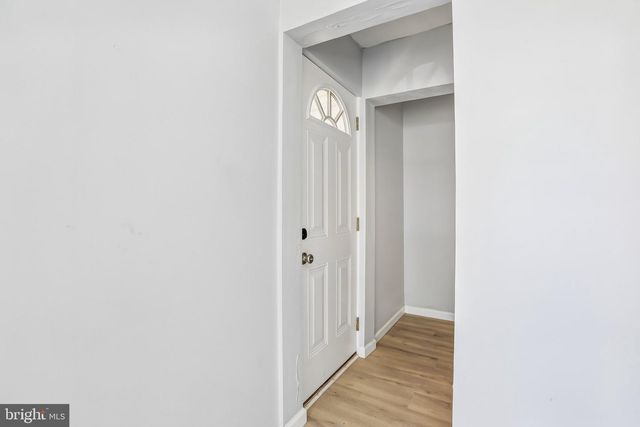 40 E COLUMBIA RD, Enola, PA 17025