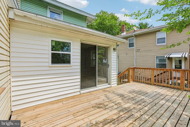 40 E COLUMBIA RD, Enola, PA 17025