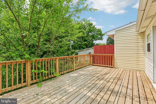 40 E COLUMBIA RD, Enola, PA 17025