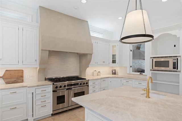 3000 SOUTHWEST DRIVE, Sarasota, FL 34239