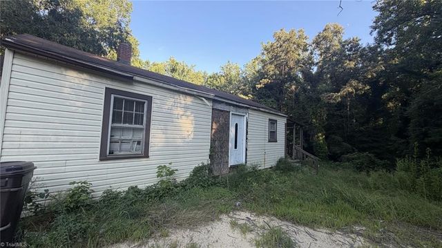 1229 Roberts Lane, High Point, NC 27260