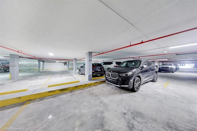 4301 Collins Ave 803, Miami Beach, FL 33140