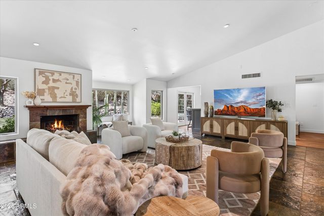 14018 N CORAL GABLES Drive, Phoenix, AZ 85023