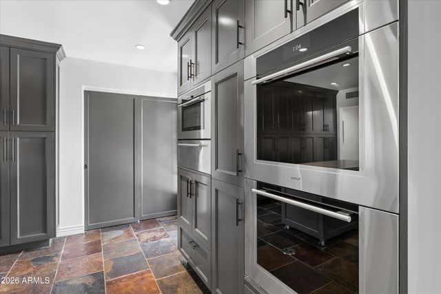 14018 N CORAL GABLES Drive, Phoenix, AZ 85023