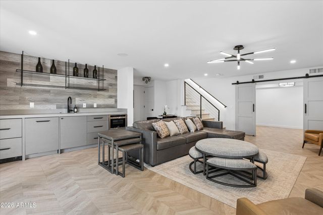 14018 N CORAL GABLES Drive, Phoenix, AZ 85023