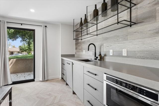 14018 N CORAL GABLES Drive, Phoenix, AZ 85023