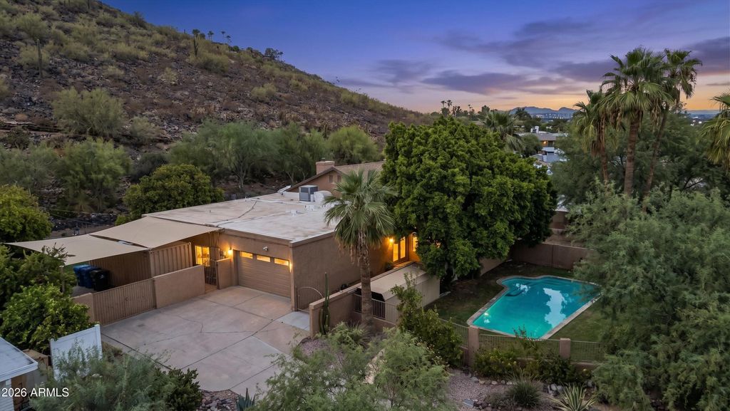14018 N CORAL GABLES Drive, Phoenix, AZ 85023 — photo 5