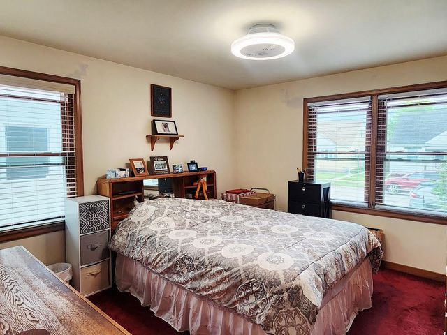 1430 S 19TH STREET, Sheboygan, WI 53081